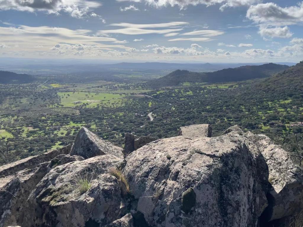 Vuelos De Montana L Montánchez Extérieur photo